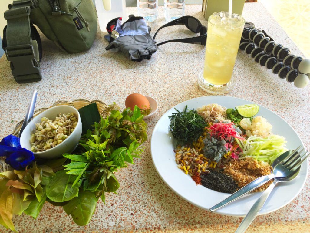 healthy thai food travel